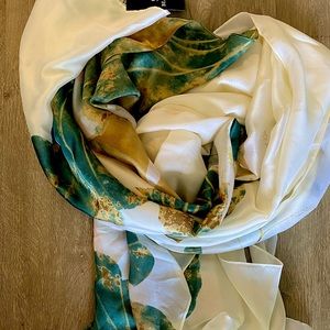 Oriental Style Lotus Flowers and Lotus Leaves Scarf